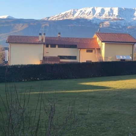 Complesso Turistico Aurora - Appartamenti Poggio Picenze Luaran gambar