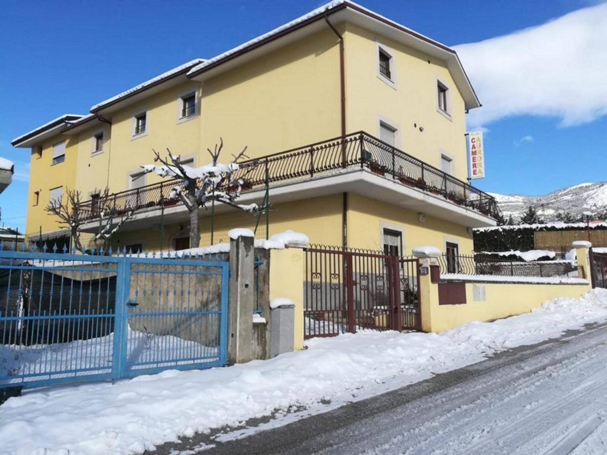 Complesso Turistico Aurora - Appartamenti Poggio Picenze Luaran gambar