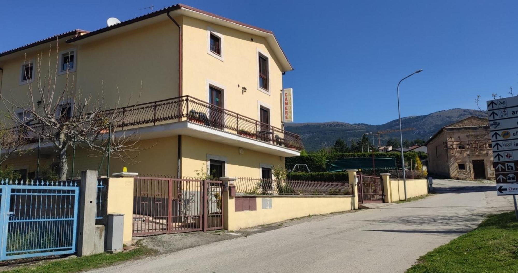 Complesso Turistico Aurora - Appartamenti Poggio Picenze Luaran gambar