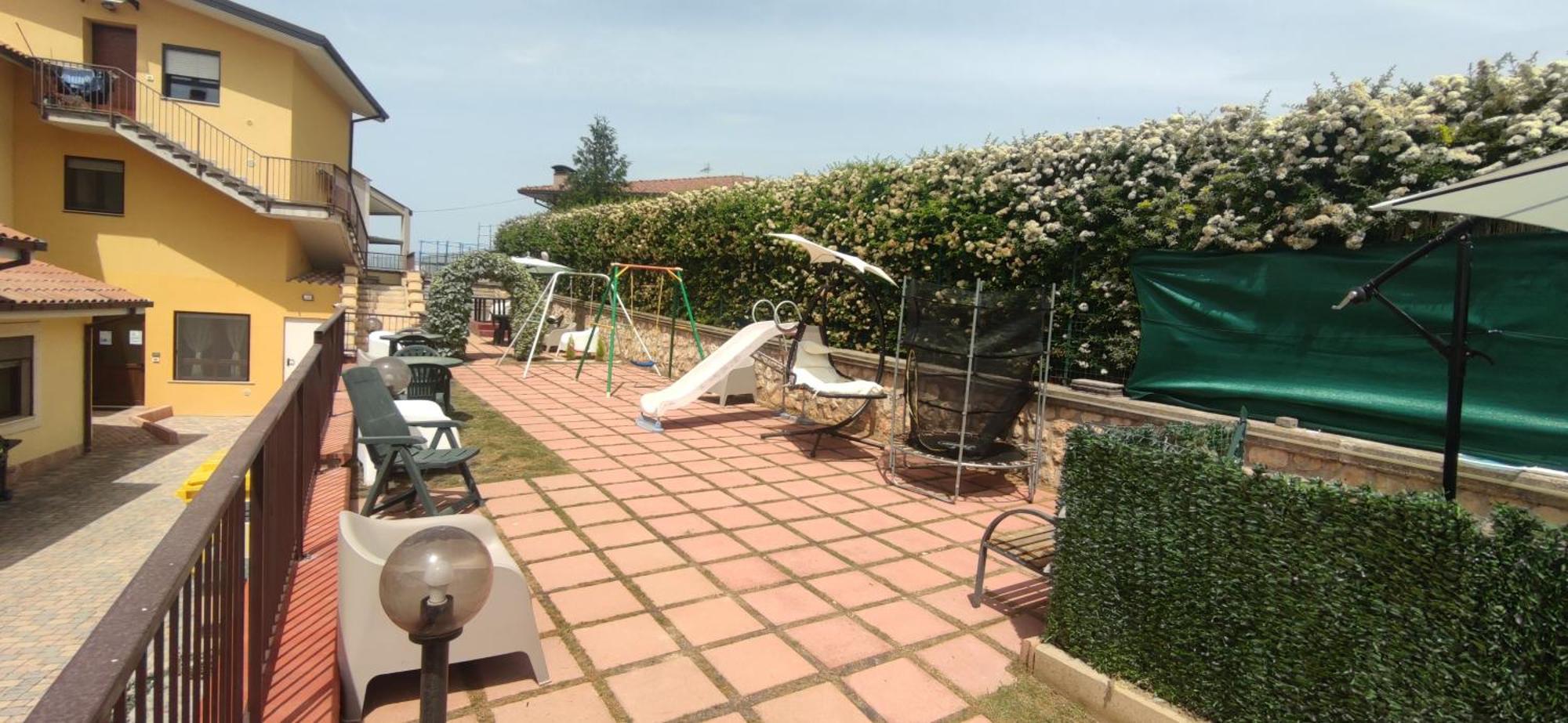 Complesso Turistico Aurora - Appartamenti Poggio Picenze Luaran gambar