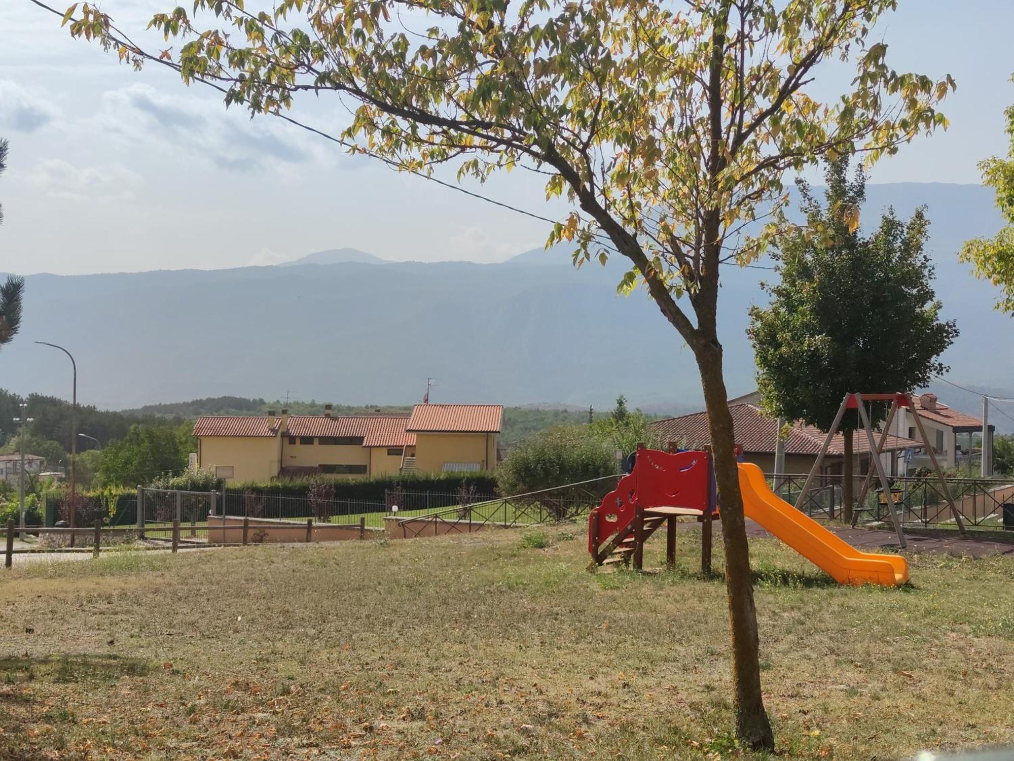 Complesso Turistico Aurora - Appartamenti Poggio Picenze Luaran gambar